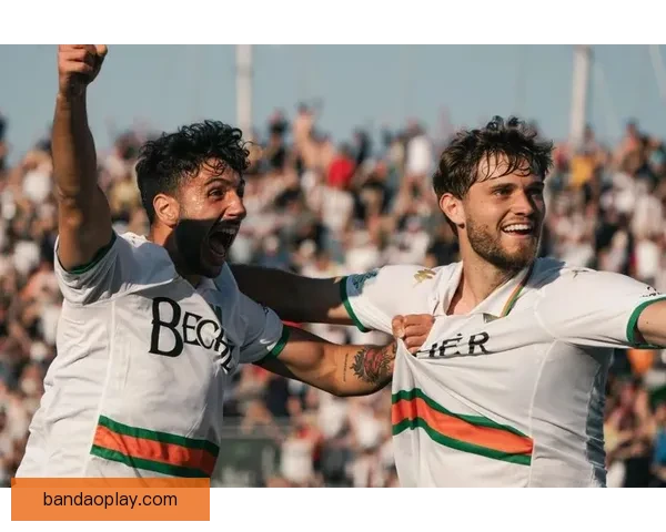 帕尔马击败特尔纳纳 拉博庆祝进球称在球迷面前拿下三分更有意义