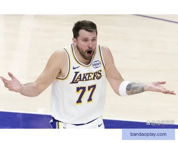 东契奇狂破八项纪录超科比湖人最年轻达成15000分仅次詹杜